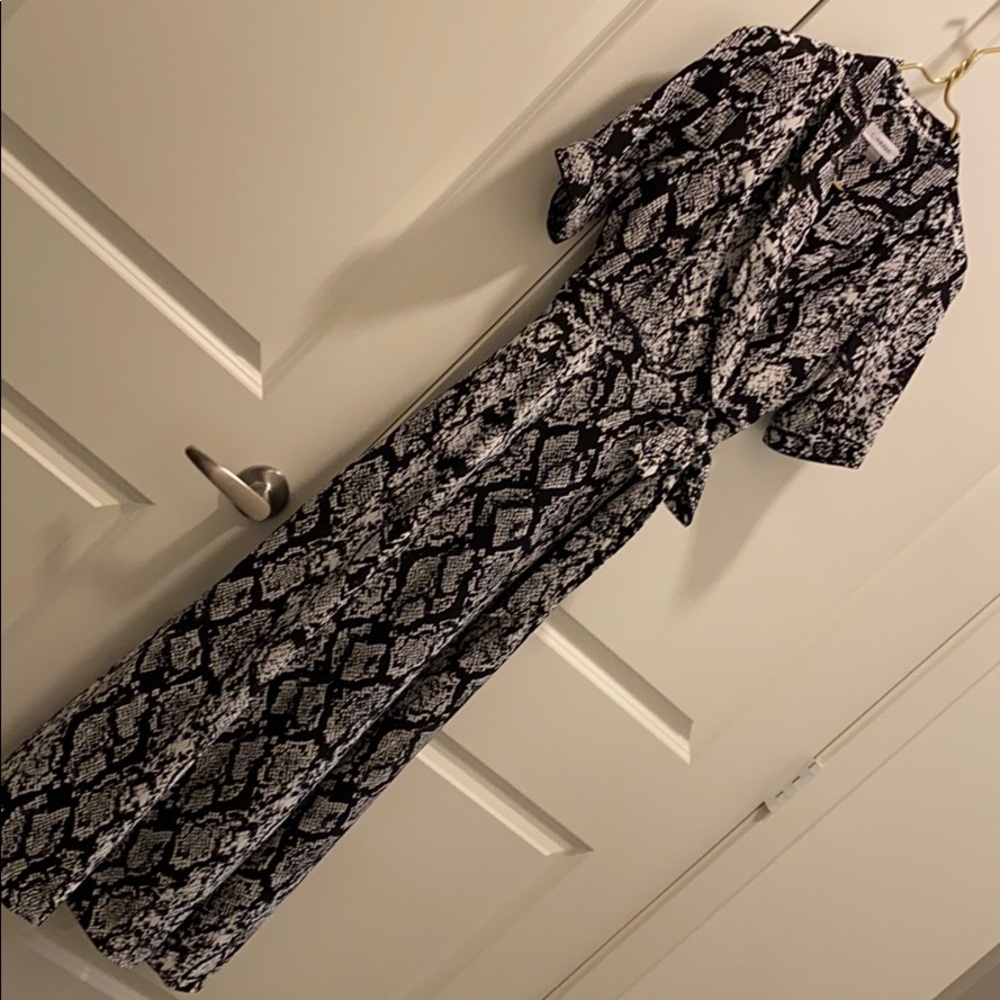 CALVIN KLEIN,”FEAX WRAP” REPTILE PRINT MAXI DRESS.